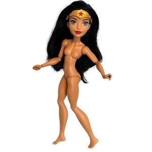 Mattel DC Wonder Woman Action Figure Doll Super Hero Girls 2015